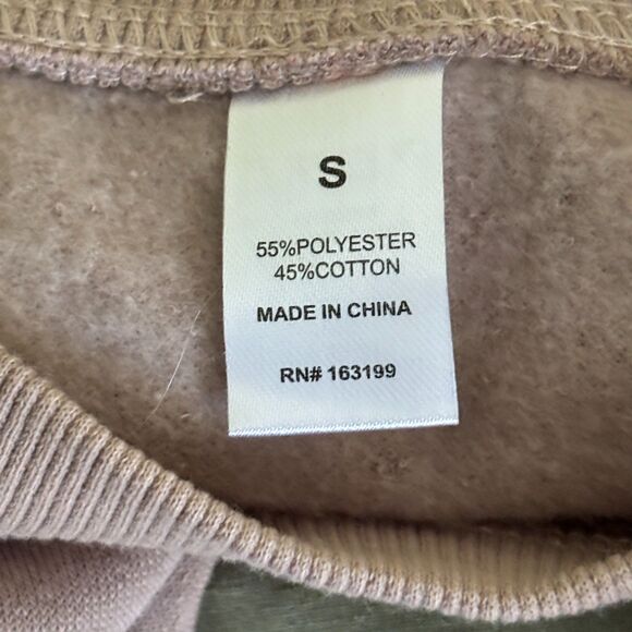 NWT 5B Style SNOW CUTE Graphics Crewneck Taupe Sweatshirt Woman's Size S #Y - Picture 5 of 6